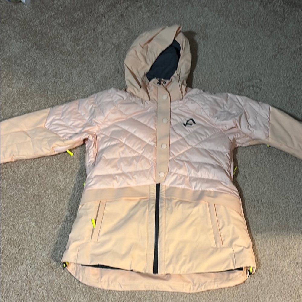 Cream Puffer Jacket with Hood and Quilted Design